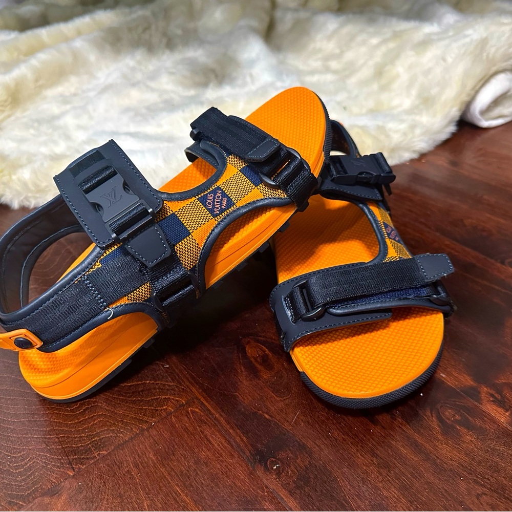 LV sandals Navy and Orange size 8
